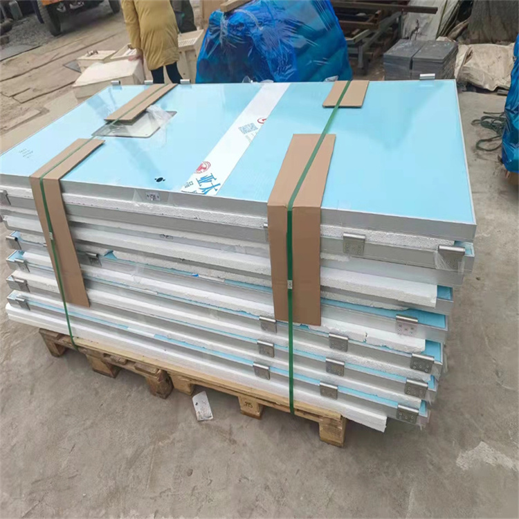 呼和浩特工业防护先锋：定制化铅门解决方案全解析